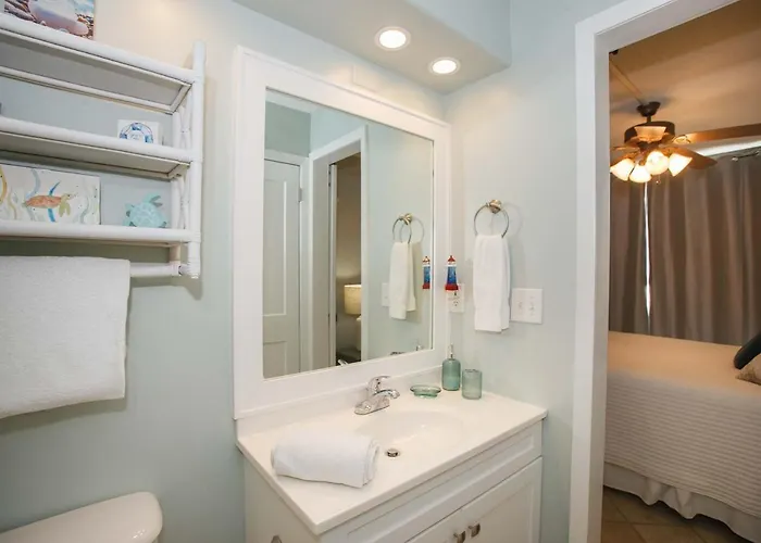 Surf & Racquet 403c By Albvr - Beautifully Upgraded Condo! Incredible Sunset Views!