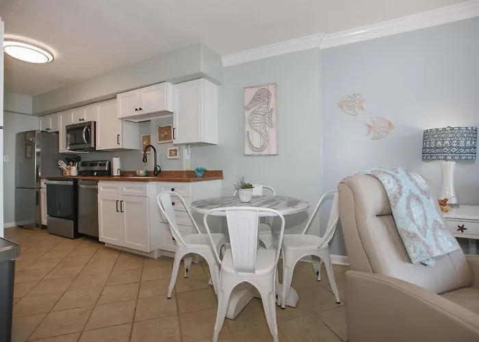 Surf & Racquet 403c By Albvr - Beautifully Upgraded Condo! Incredible Sunset Views! Gulf Shores